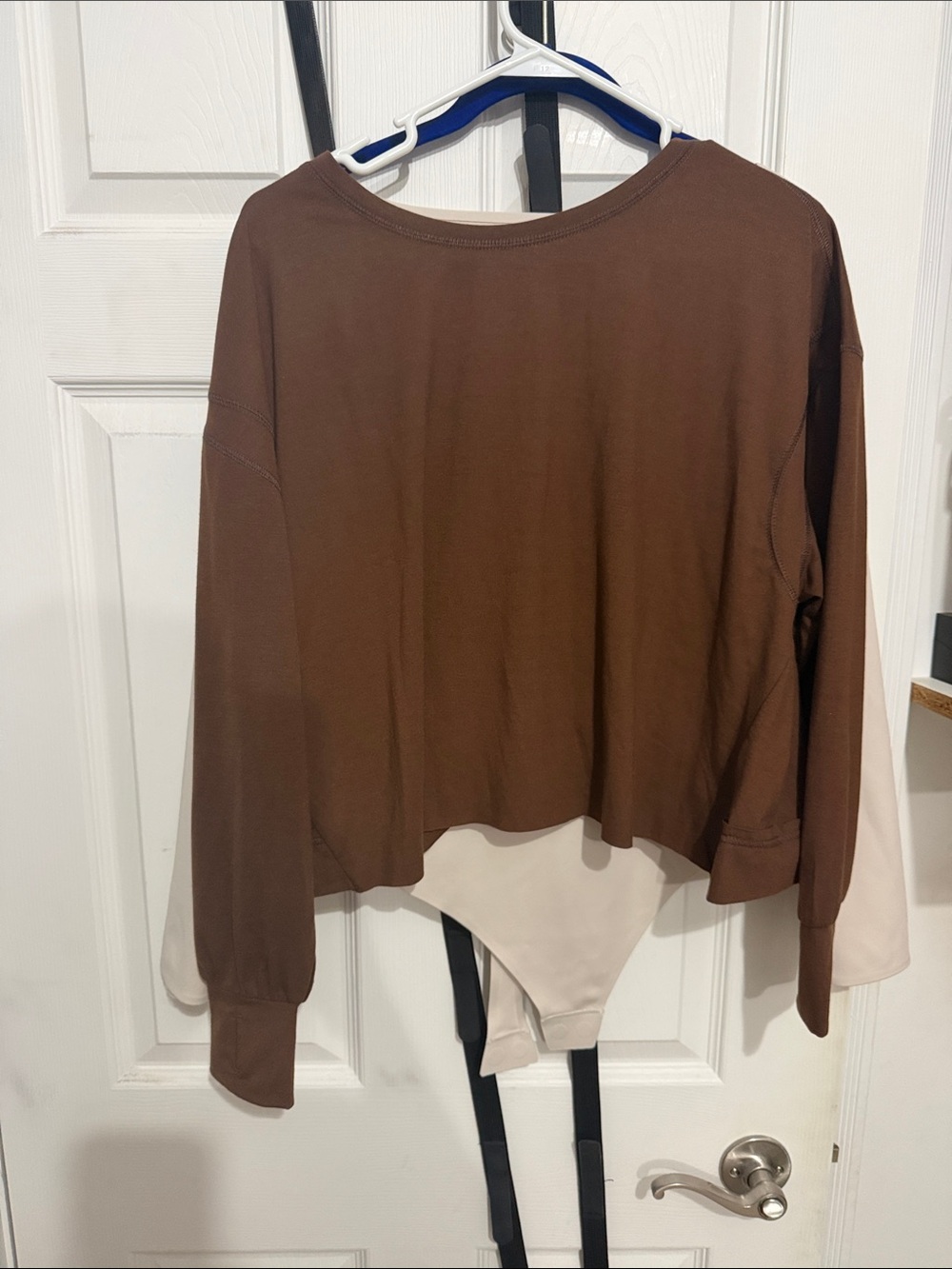 Women’s Cropped Long Sleeve Top - Brown